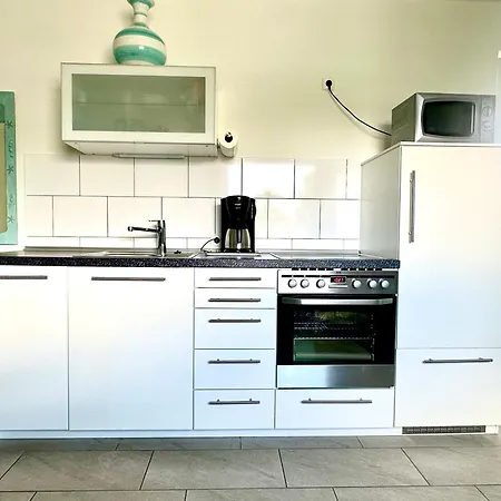 Nur Wenige Schritte Zum - Willkommen Im Haus Nordlicht